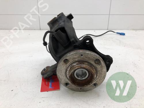 Fusée avant droite OPEL CROSSLAND X / CROSSLAND (P17, P2QO) 1.2 (75) (131 hp) 33110172