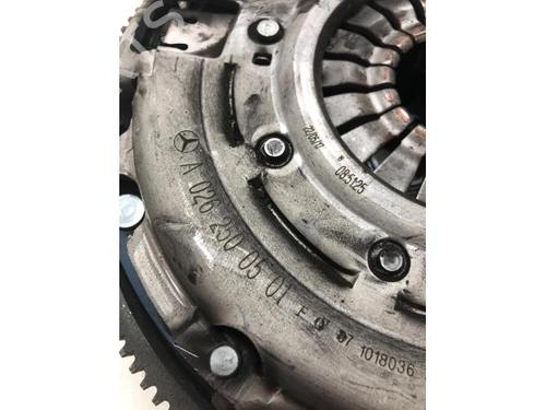 Used Flywheel MERCEDES-BENZ CLA Shooting Brake (X117) CLA 200 (117.943) (156 hp) 23396346