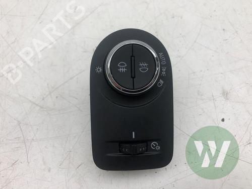 Used Headlight switch Headlight switch OPEL GRANDLAND / GRANDLAND X (A18, P1UO) 1.2 (75) (131 hp) 33456422 33456422