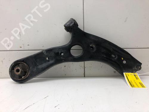 Used Right front suspension arm KIA CARENS IV 1.7 CRDi (141 hp) 14577550
