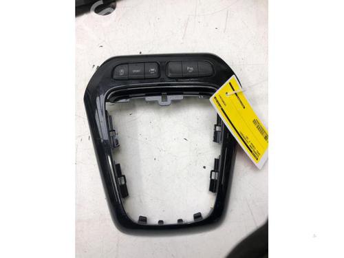 Used Switch Switch OPEL MOKKA 1.2 (76) (131 hp) 33331748 33331748