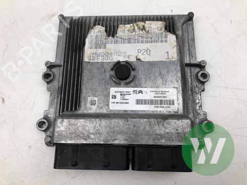 Calculateur moteur (ecu) Calculateur moteur (ecu) 37426507 37426507