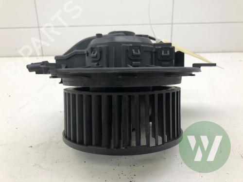 Ventilator motor VW GOLF VII Variant (BA5, BV5) 1.4 TSI (140 hp) 31319776