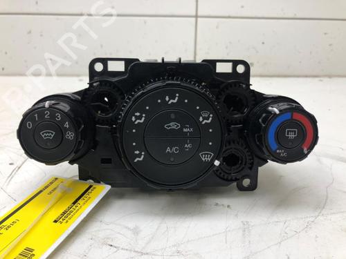 Commande Chauffage FORD FIESTA VI (CB1, CCN) 1.25 (82 hp) 22365897
