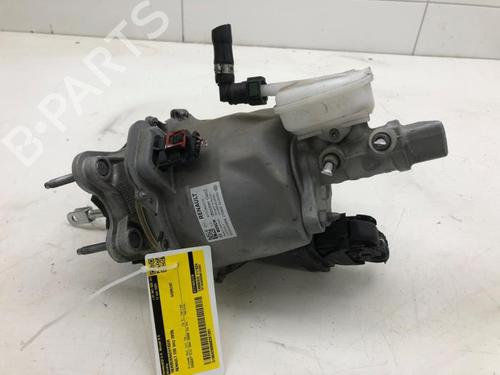 Used Servo brake RENAULT ZOE Hatchback Van (BFM_) Electric (BFMF) (109 hp) 30448602