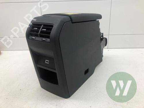 Used Armrest / Center console Armrest / Center console OPEL ASTRA L Sports Tourer (OV5) 1.2 (FRHNSL, FRHNSR) (131 hp) 39959922 39959922