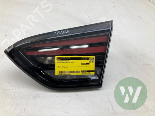 Used Right taillight OPEL CROSSLAND X / CROSSLAND (P17, P2QO) 1.2 (75) (131 hp) 32853442