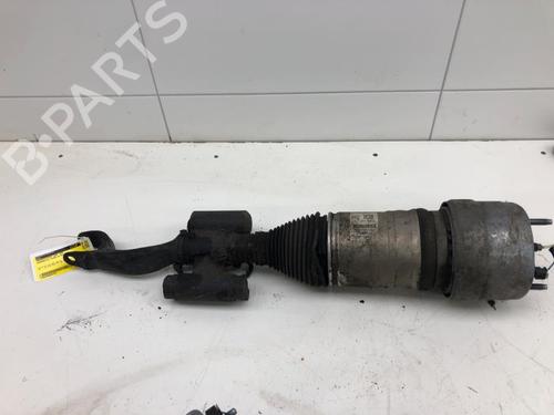 Used Left front shock absorber MERCEDES-BENZ GLC (X253) 250 d 4-matic (253.909) (204 hp) 30448496