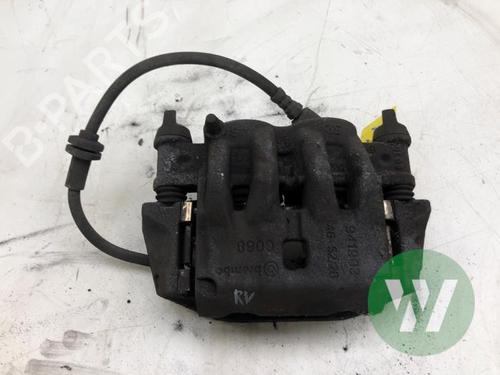 Høyre bremsekaliper foran Høyre bremsekaliper foran FIAT DUCATO Van (250_) 140 Natural Power (136 hp) 33261339 33261339