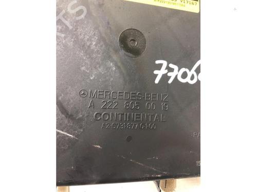 Used Central lock pump MERCEDES-BENZ S-CLASS (W222, V222, X222) S 400 d 4-matic (222.035, 222.135) (340 hp) 13936082