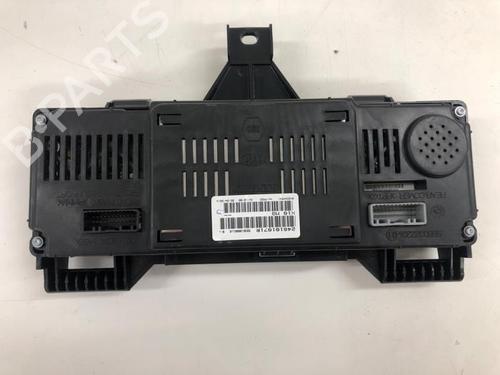 Used Display monitor RENAULT ZOE Hatchback Van (BFM_) Electric (BFMF) (109 hp) 26936484