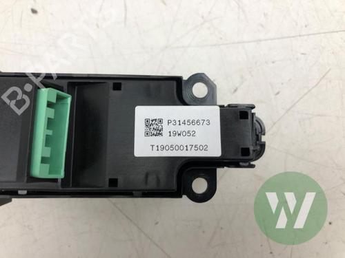 Switch VOLVO XC40 (536) T3 | BP38601341I30  - Image 5