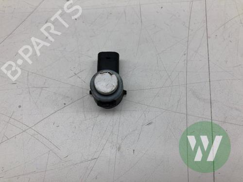 Used Electronic sensor OPEL CORSA F (P2JO) 1.2 (68) (101 hp) 31371185