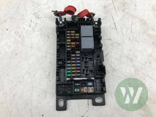 Fuse box JAGUAR E-PACE (X540) 2.0 AWD | BP37228170E1 - Image 2