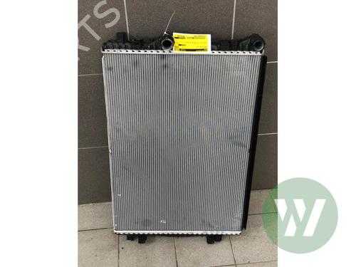 Used Water radiator Water radiator 38338892 38338892