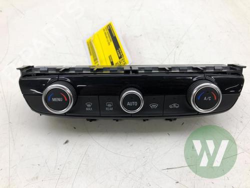 Commande Chauffage OPEL CROSSLAND X / CROSSLAND (P17, P2QO) 1.2 (75) (131 hp) 33110167