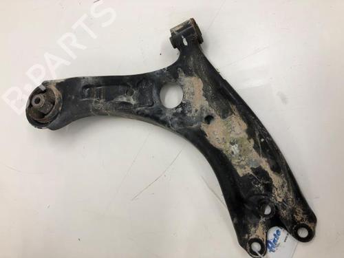 Used Right front suspension arm KIA SPORTAGE IV (QL, QLE) 1.6 CRDi (136 hp) 27634954