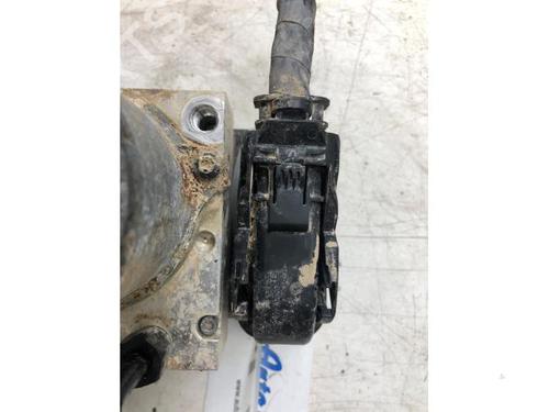 Used ABS pump KIA STONIC (YB) 1.0 T-GDi (120 hp) 16195184