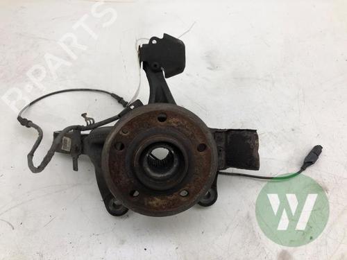 Used Left front steering knuckle Left front steering knuckle MERCEDES-BENZ VITO Van (W447) 111 CDI (447.601, 447.603, 447.605) (114 hp) 32744162 32744162
