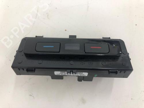 Used Display monitor Display monitor VW GOLF VIII (CD1, DA1) 1.5 eTSI (131 hp) 39914026 39914026