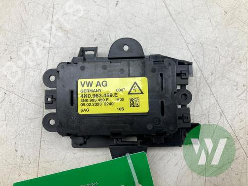 Used Control unit Control unit PORSCHE TAYCAN Cross Turismo (Y1B) 4S Performance Battery Plus (Y1BDB1) (571 hp) 39916081 39916081