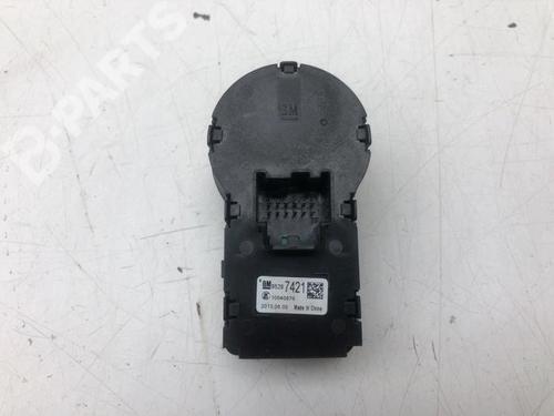 Used Headlight switch CHEVROLET TRAX 1.4 (140 hp) 11826835