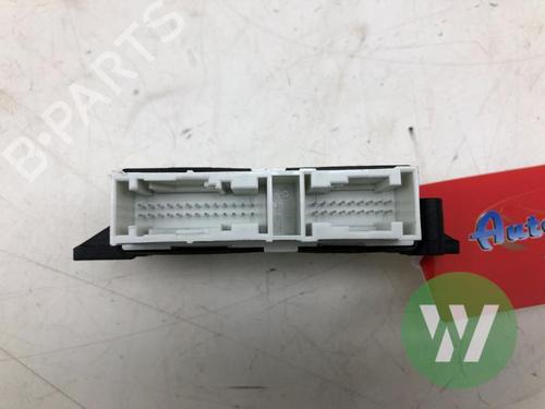 Used Electronic module Electronic module OPEL CROSSLAND X / CROSSLAND (P17, P2QO) 1.2 (75) (131 hp) 33675913 33675913