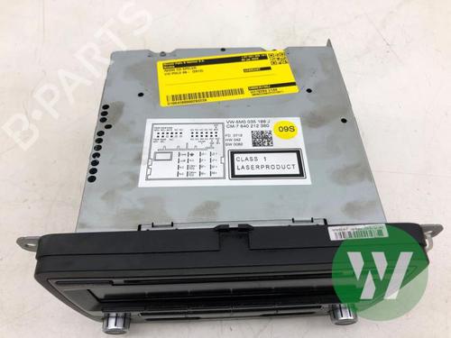 Radio VW TRANSPORTER T5 Van (7HA, 7HH, 7EA, 7EH) 2.0 TDI | BP31319878E6