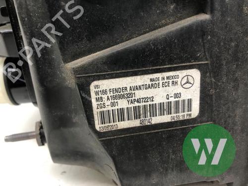 Right taillight MERCEDES-BENZ M-CLASS (W166) ML 350 BlueTEC 4-matic (166.024, 166.023) | BP37641571C35 - Image 3