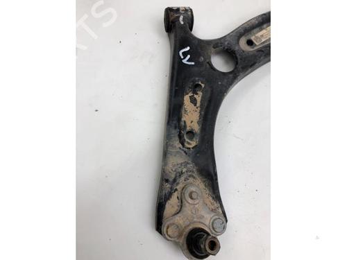 Used Left front suspension arm KIA CEED (CD) 1.4 (99 hp) 18012812