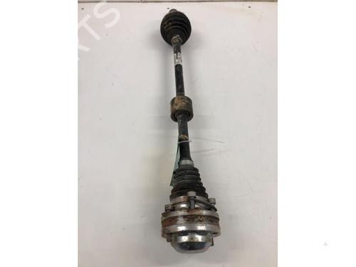 Used Right front driveshaft VW T-ROC (A11, D11) 1.5 TSI (150 hp) 29808772