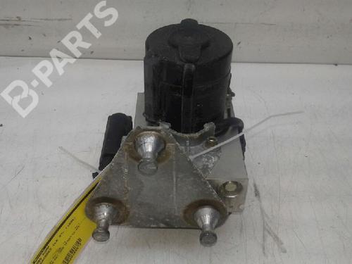Used ABS pump MERCEDES-BENZ CLK (C208) CLK 200 (208.335) (136 hp) 5568911