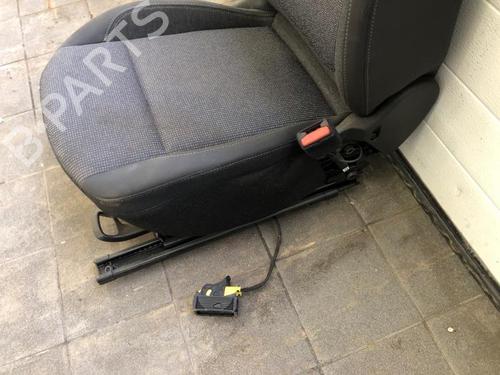 Right front seat OPEL CROSSLAND X / CROSSLAND (P17, P2QO) 1.2 (75) | BP28356826C16 