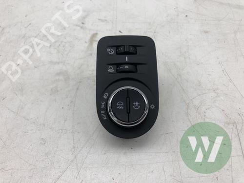 Used Headlight switch Headlight switch 36880728 36880728