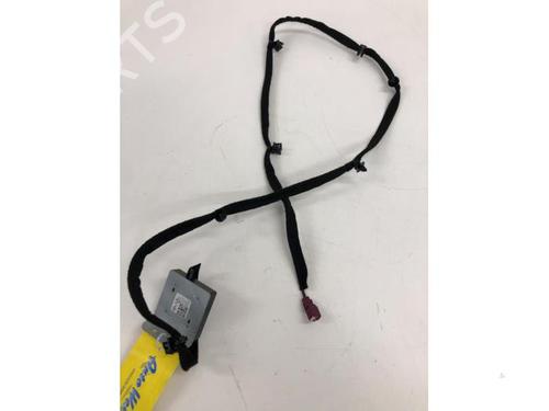 Antenne/Base RENAULT ZOE (BFM_) ZOE (BFMC, BFMD) (136 hp) 27395043