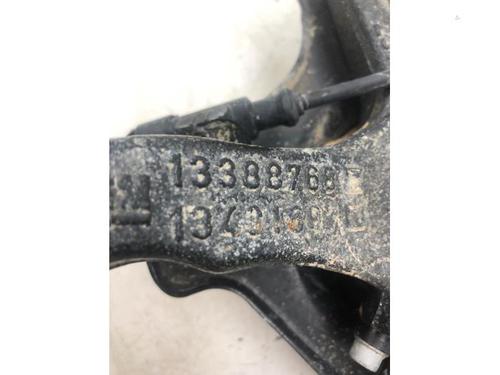 Right front steering knuckle OPEL CORSA E (X15) 1.4 (08, 68) | BP17455267M26 