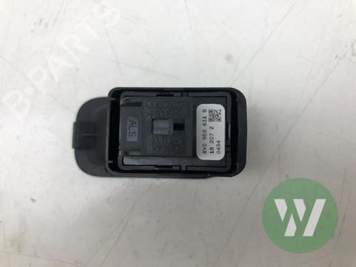 Switch AUDI Q2 (GAB, GAG) 35 TFSI | BP39533903I30 - Image 2