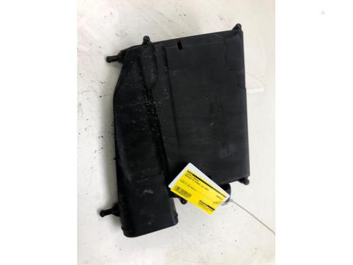 Used Air filter box MERCEDES-BENZ M-CLASS (W164) ML 320 CDI 4-matic (164.122) (224 hp) 19124239