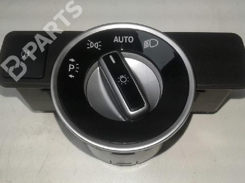 Used Headlight switch MERCEDES-BENZ A-CLASS (W176) A 180 CDI (176.000) (109 hp) 8333920