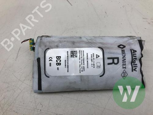 Autre Autre RENAULT MEGANE E-TECH SUV EV60 (BNJ1) (218 hp) 39914321 39914321