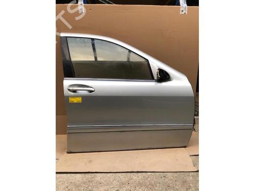 Used Right front door MERCEDES-BENZ S-CLASS (W220) S 320 CDI (220.026, 220.126) (197 hp) 22628418
