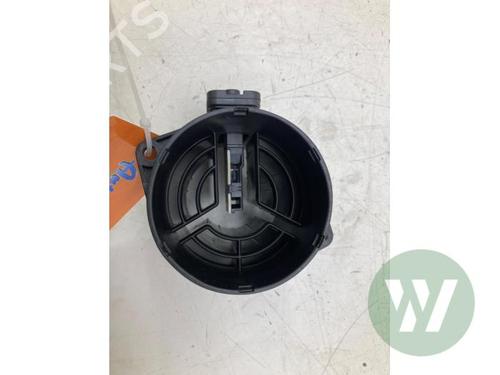 mass-air-flow-sensor-mercedes-benz-sprinter-35-t-van-b907-b910-2018-32842052 main image