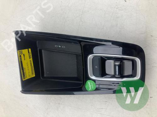 Used Gear lever Gear lever SKODA OCTAVIA IV Combi (NX5, PV5) 1.5 TSI (116 hp) 39916376 39916376