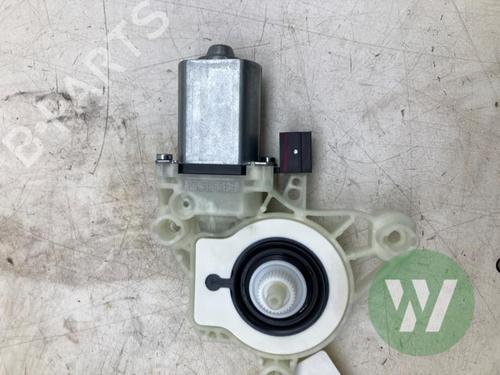 Used Electronic module Electronic module AUDI Q5 (GUB) SQ5 TFSI quattro (367 hp) 40261338 40261338