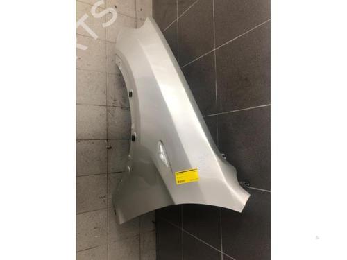 Used Left front fenders BMW X3 (F25) xDrive 20 i (184 hp) 21558098