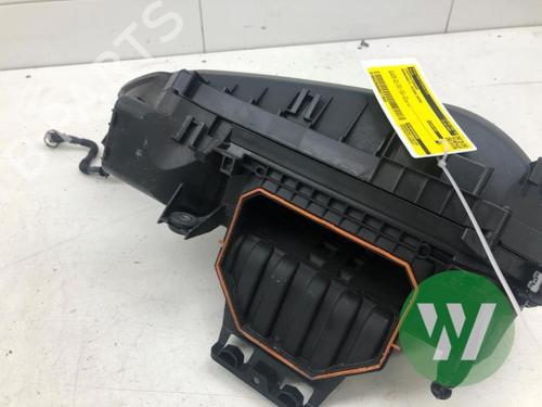 Used Air filter box Air filter box MERCEDES-BENZ C-CLASS (W205) C 180 (205.076) (156 hp) 40618530 40618530