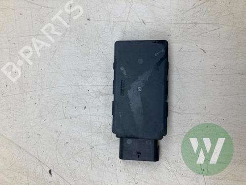 Used Antenna/Base Antenna/Base AUDI A5 Avant (FU5) 2.0 TDI (204 hp) 40210938 40210938