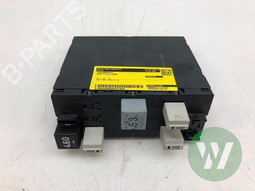 Sikringsdose Sikringsdose AUDI TT (8J3) 2.0 TFSI (200 hp) 33244768 33244768