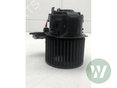 Used Heater blower motor Heater blower motor OPEL ASTRA L Sports Tourer (OV5) 1.5 CDTi (FCYHZT, FCYHZJ) (131 hp) 39914478 39914478