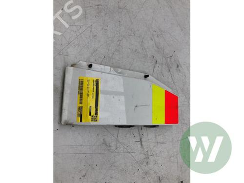 Used Fuel flap Fuel flap MERCEDES-BENZ SPRINTER 3,5-t Tourer Bus (B907) 319 CDI (907.733, 907.735) (190 hp) 39916001 39916001